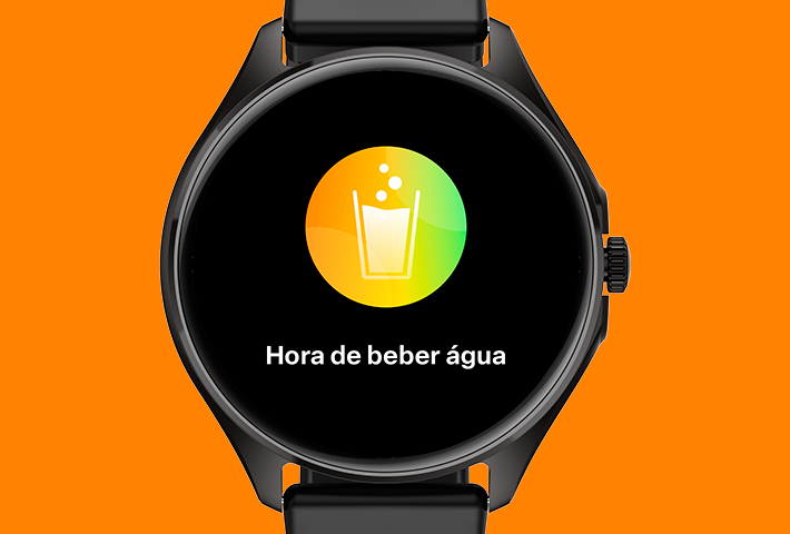 Smartwatch com mensagem de hidratação